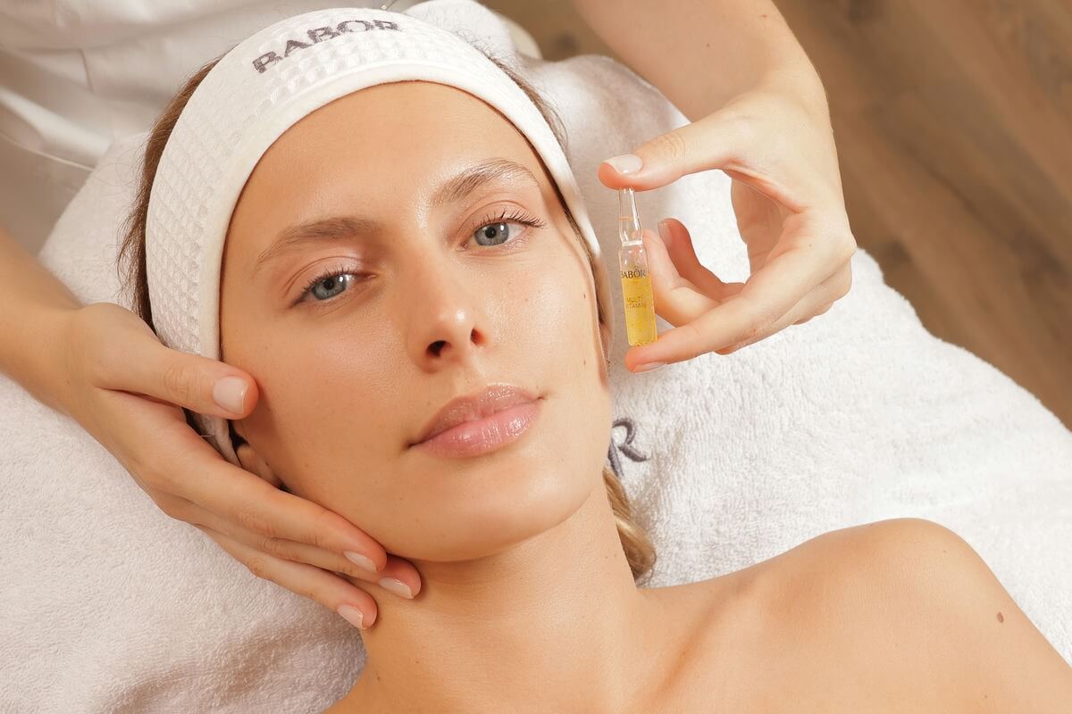 СОВЕРШЕНСТВО кожи для уставшей кожи с дефицитом сияния